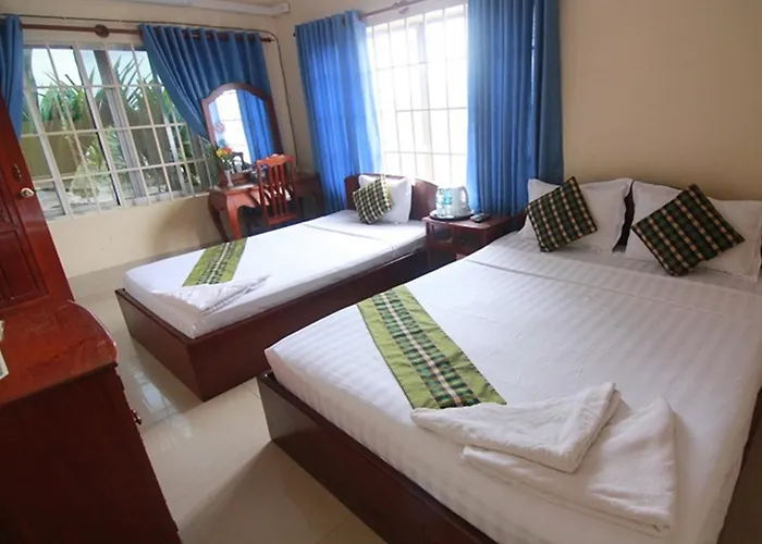 Riverside Hotel